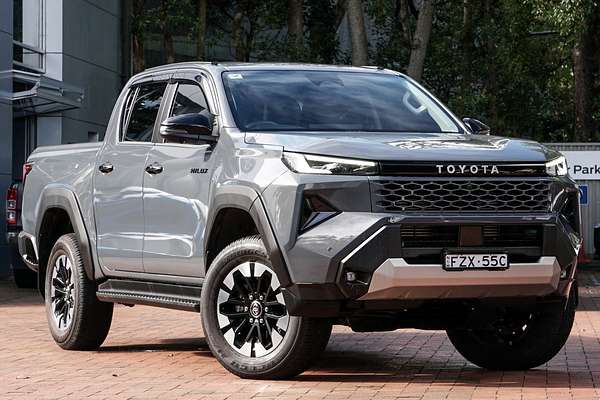 2025 Toyota Hilux SR5 48V GUN227R 4X4