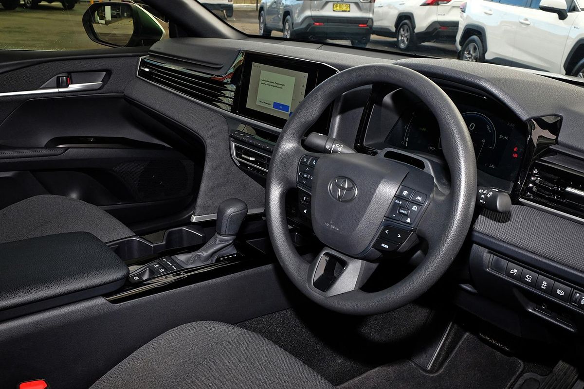2025 Toyota Camry Ascent AXVH80R