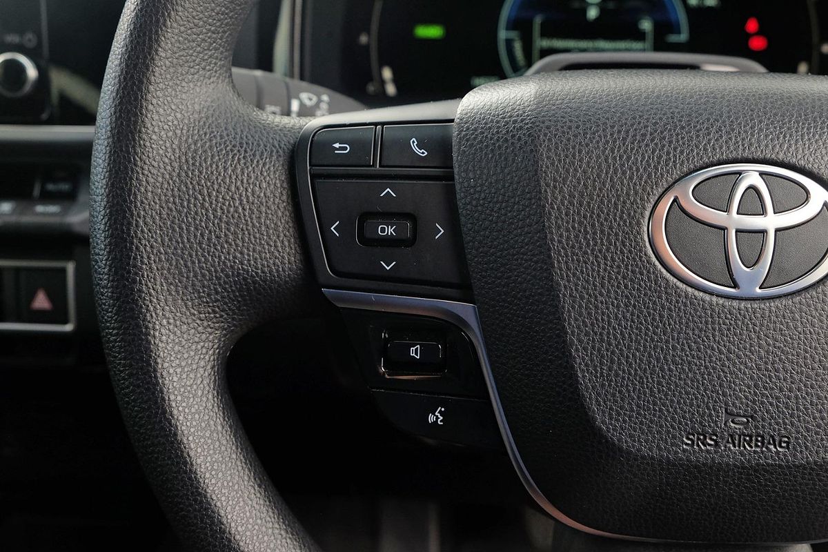 2025 Toyota Camry Ascent AXVH80R