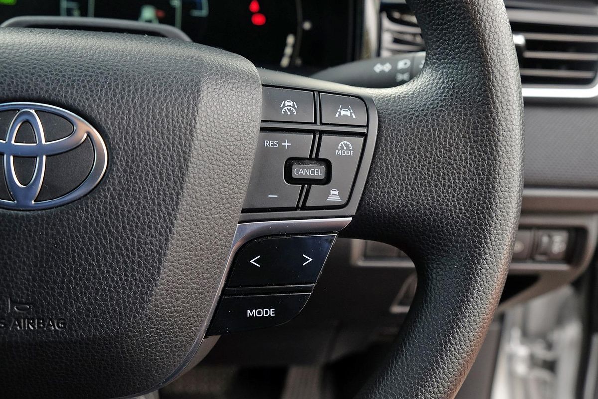 2025 Toyota Camry Ascent AXVH80R