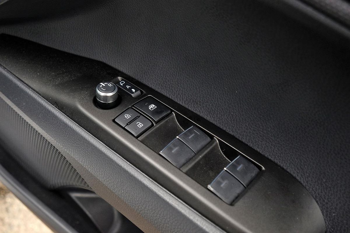 2025 Toyota Camry Ascent AXVH80R