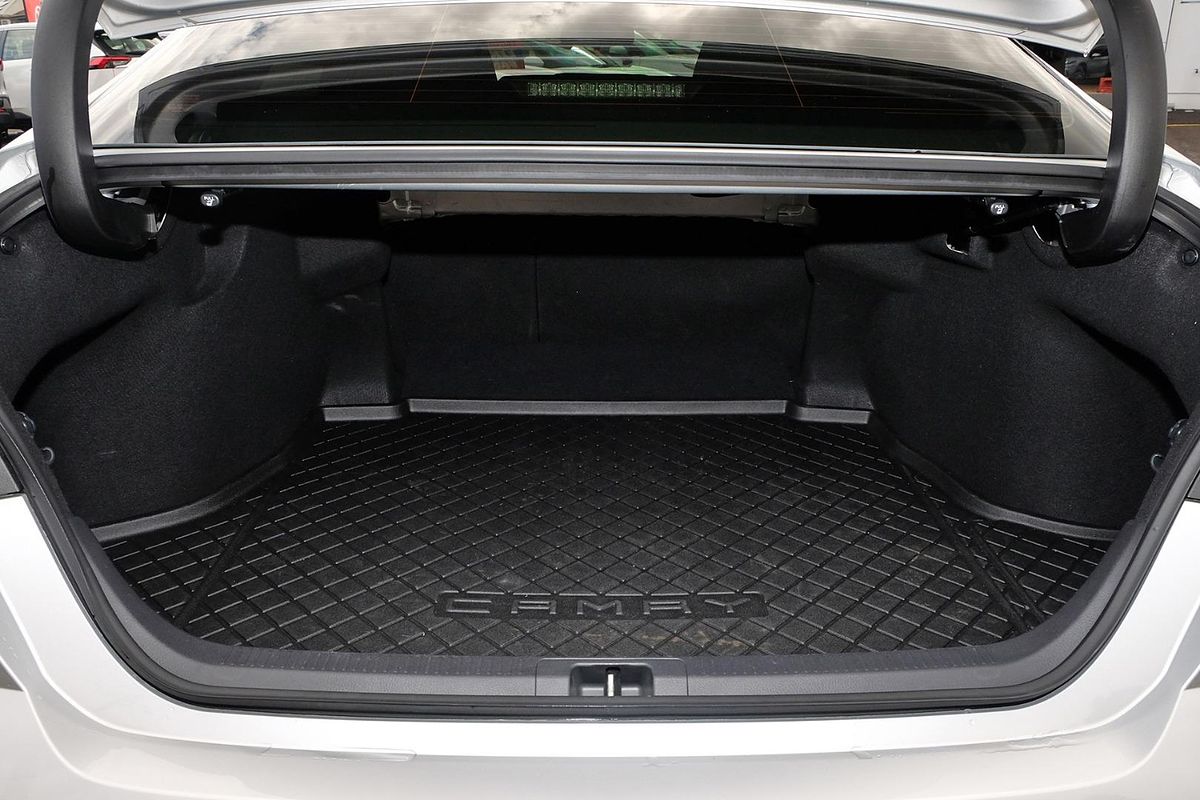 2025 Toyota Camry Ascent AXVH80R