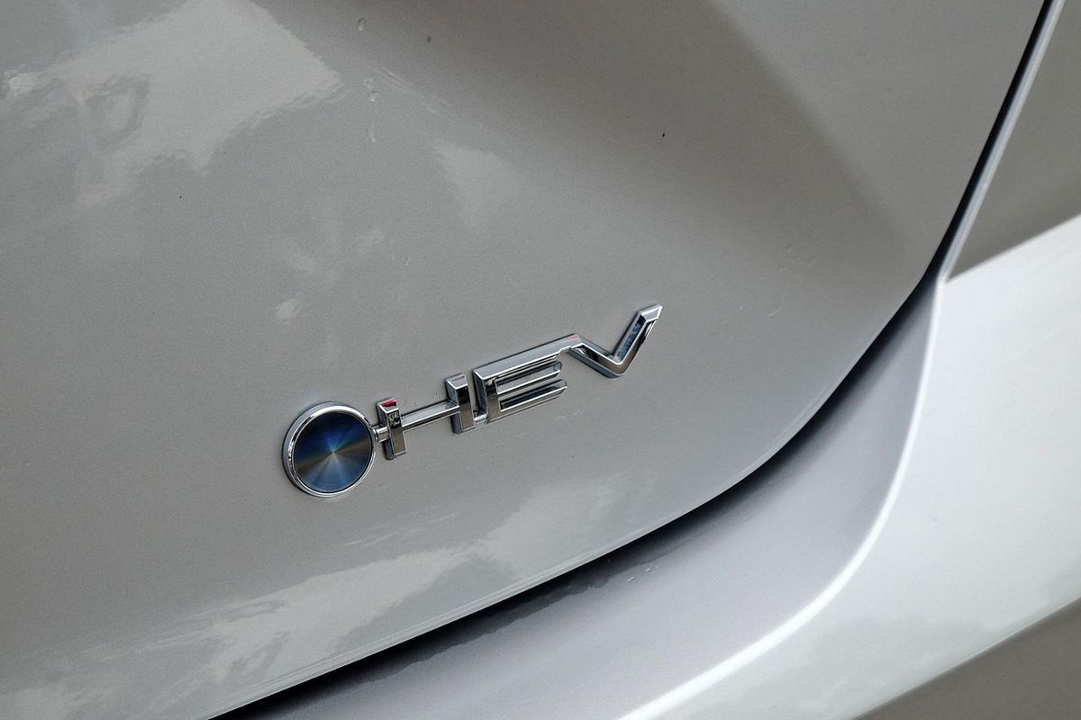 2025 Toyota Camry Ascent AXVH80R