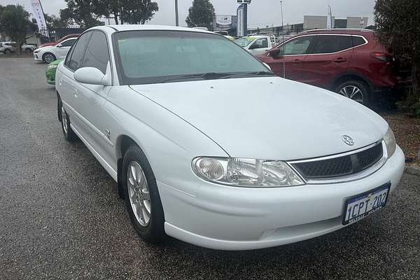 2001 Holden Berlina VX