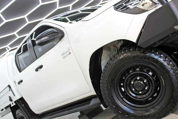 2019 Toyota HILUX SR DUAL CAB GUN126R
