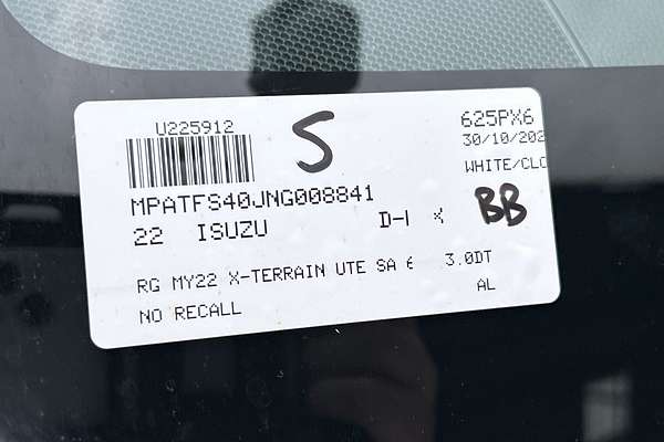 2022 Isuzu D-MAX X-TERRAIN 4X4 thumb-23