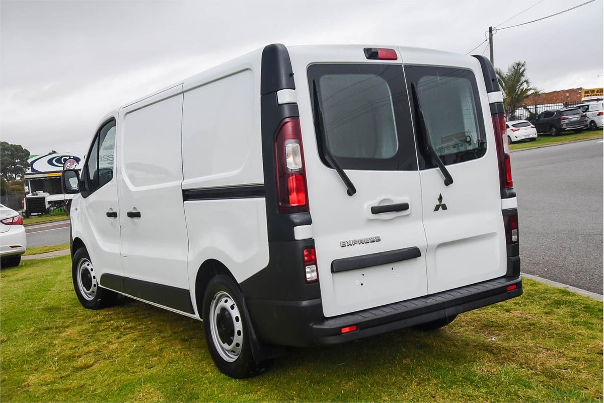 2020 Mitsubishi Express GLX SN SWB