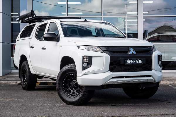 2019 Mitsubishi Triton GLX MR 4X4