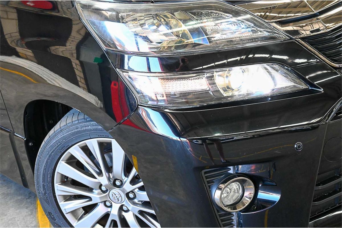 2014 Toyota Vellfire Golden Eye II ANH20