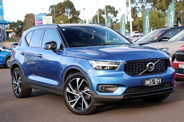2020 Volvo XC40 T5 R-Design