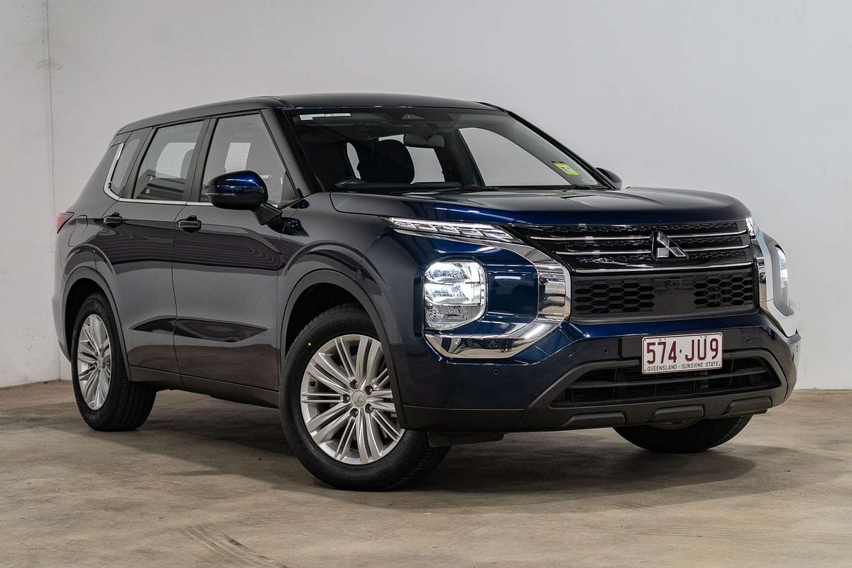 2024 Mitsubishi Outlander ES ZM