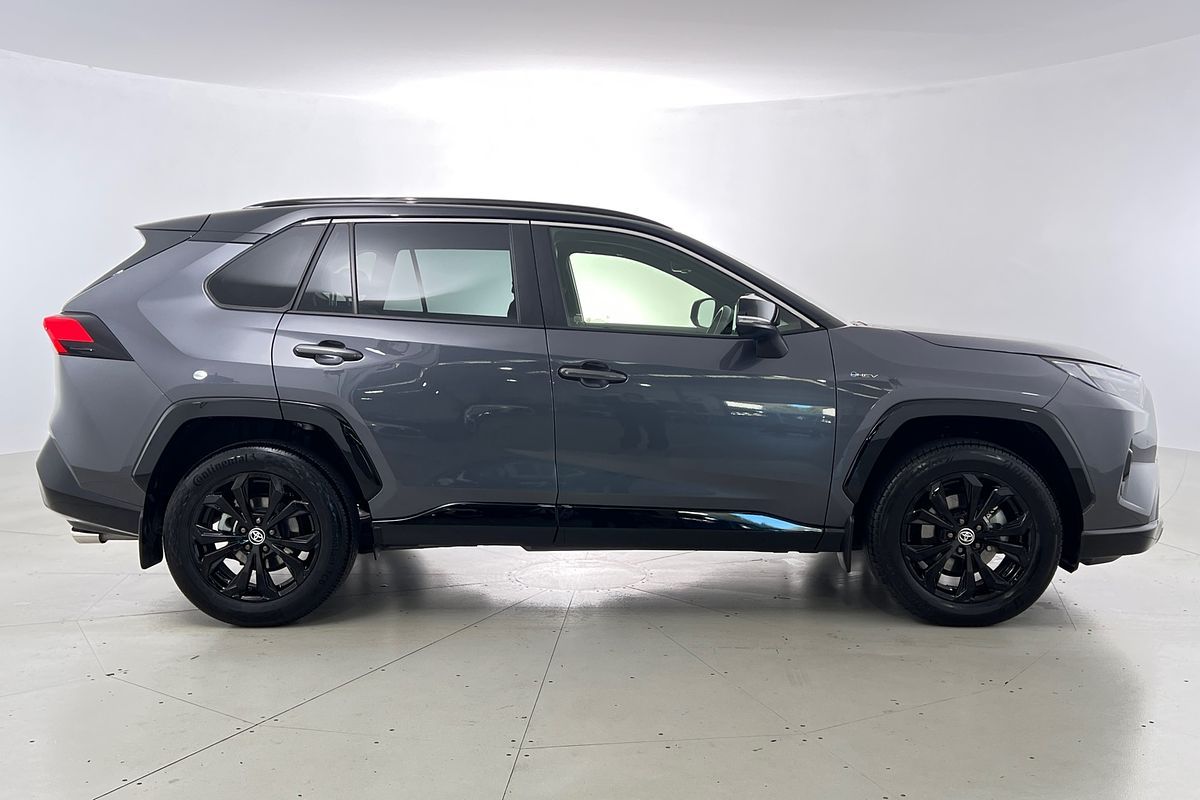 2025 Toyota RAV4 XSE AXAH52R