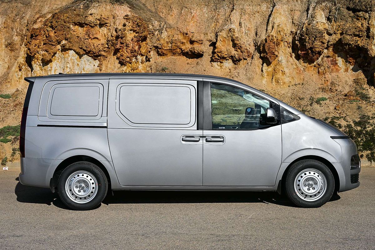 2026 Hyundai STARIA US4.V4