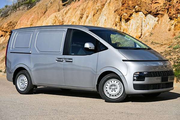 2026 Hyundai STARIA