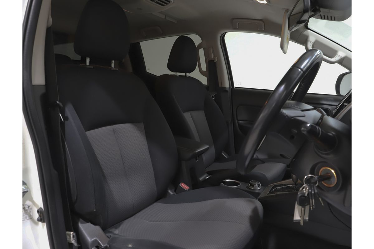 2021 Mitsubishi MR Triton GLX-R 2.4L D 6A/T 4X4 DC PU