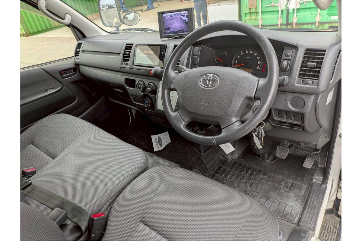 2017 Toyota Hiace Long Low Deck