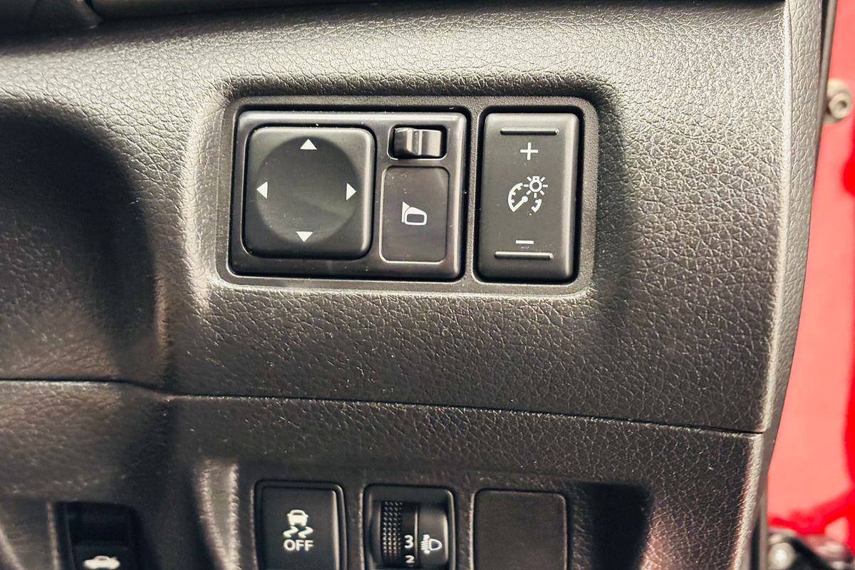 2015 NISSAN PULSAR ST  4D SEDAN 4CYL