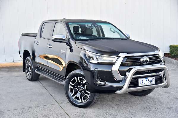 2023 Toyota Hilux SR5 GUN126R