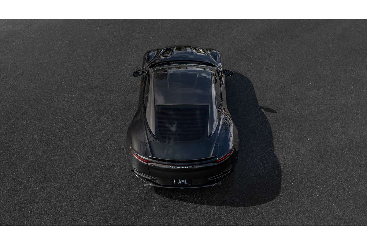 2022 Aston Martin DBS