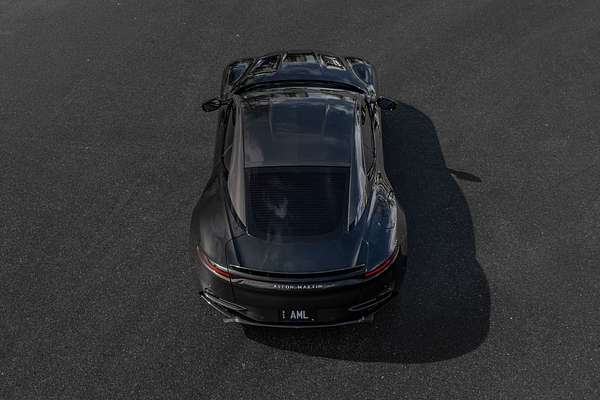 2022 Aston Martin DBS