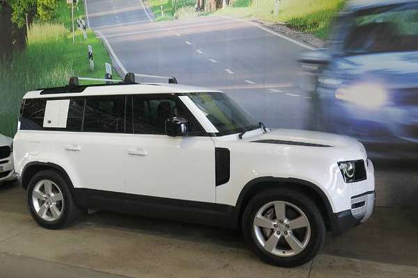 2023 Land Rover Defender 110 D300 SE L663