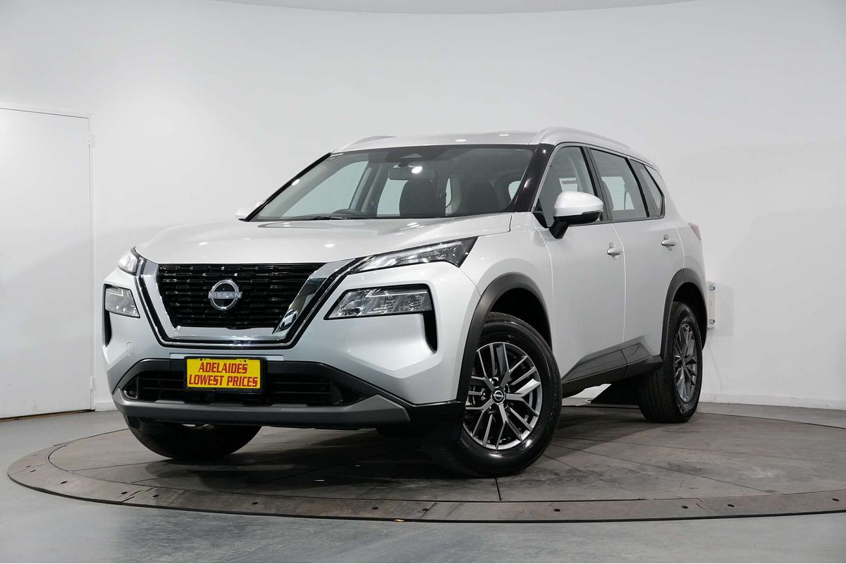 2024 Nissan X-TRAIL ST T33