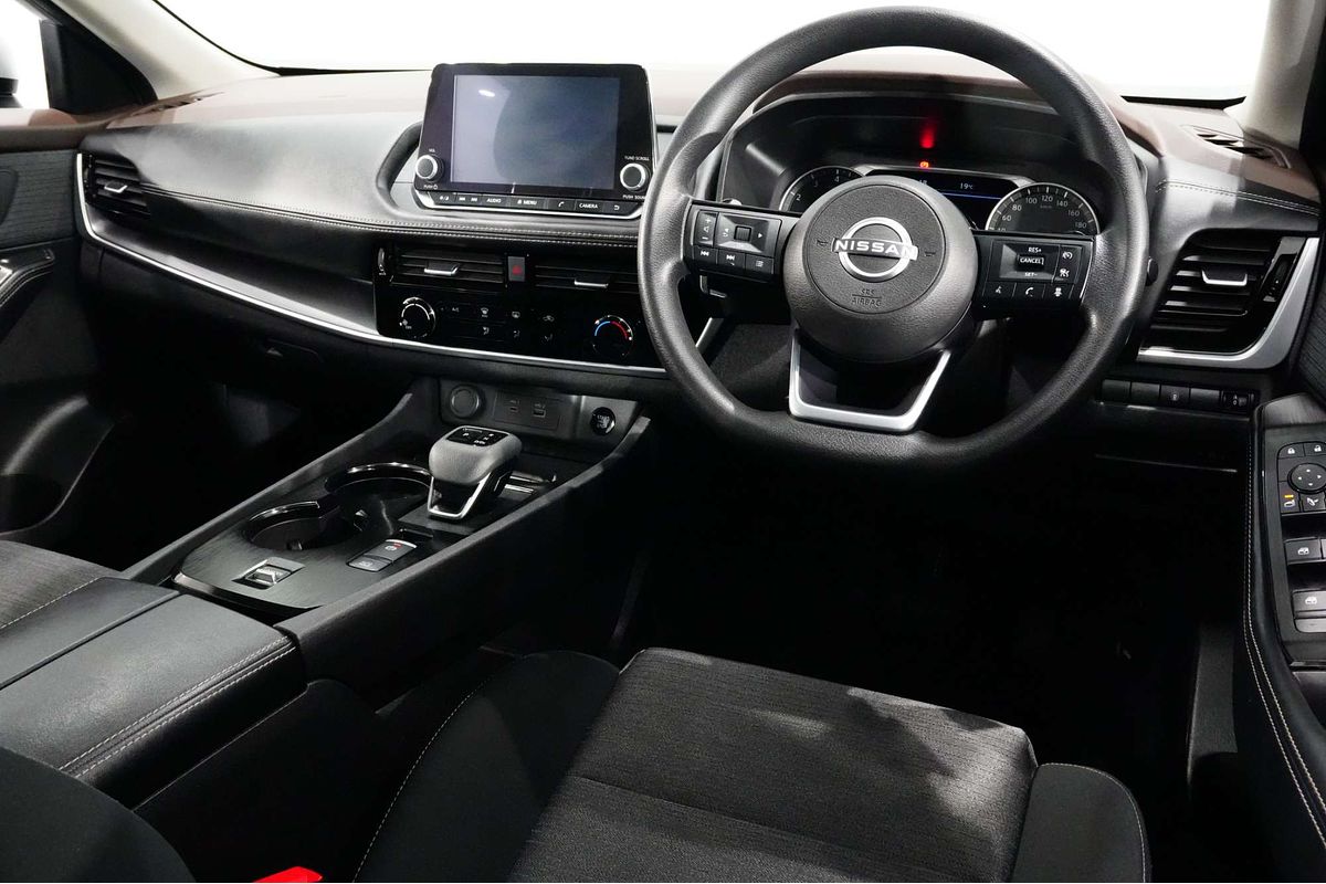 2024 Nissan X-TRAIL ST T33