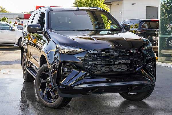 2026 Isuzu MU-X X-TERRAIN