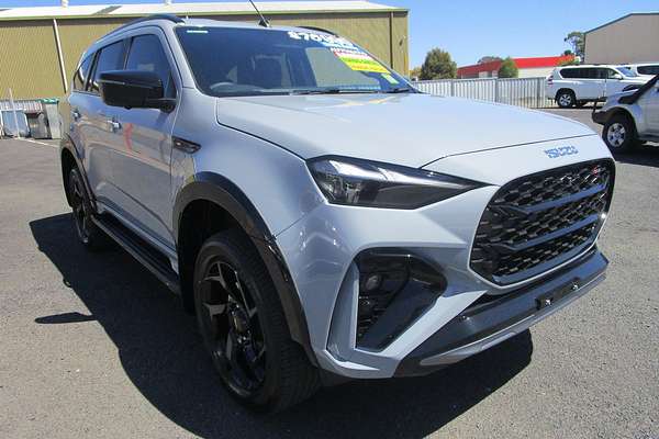 2026 Isuzu MU-X X-TERRAIN