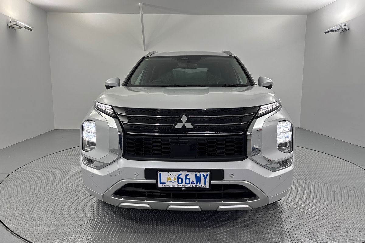 2024 Mitsubishi Outlander PHEV Exceed ZM
