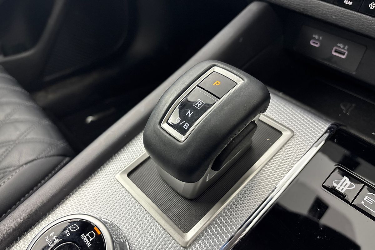2024 Mitsubishi Outlander PHEV Exceed ZM