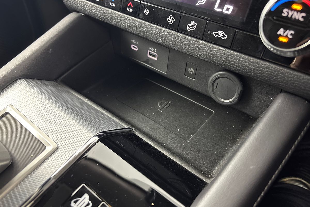 2024 Mitsubishi Outlander PHEV Exceed ZM