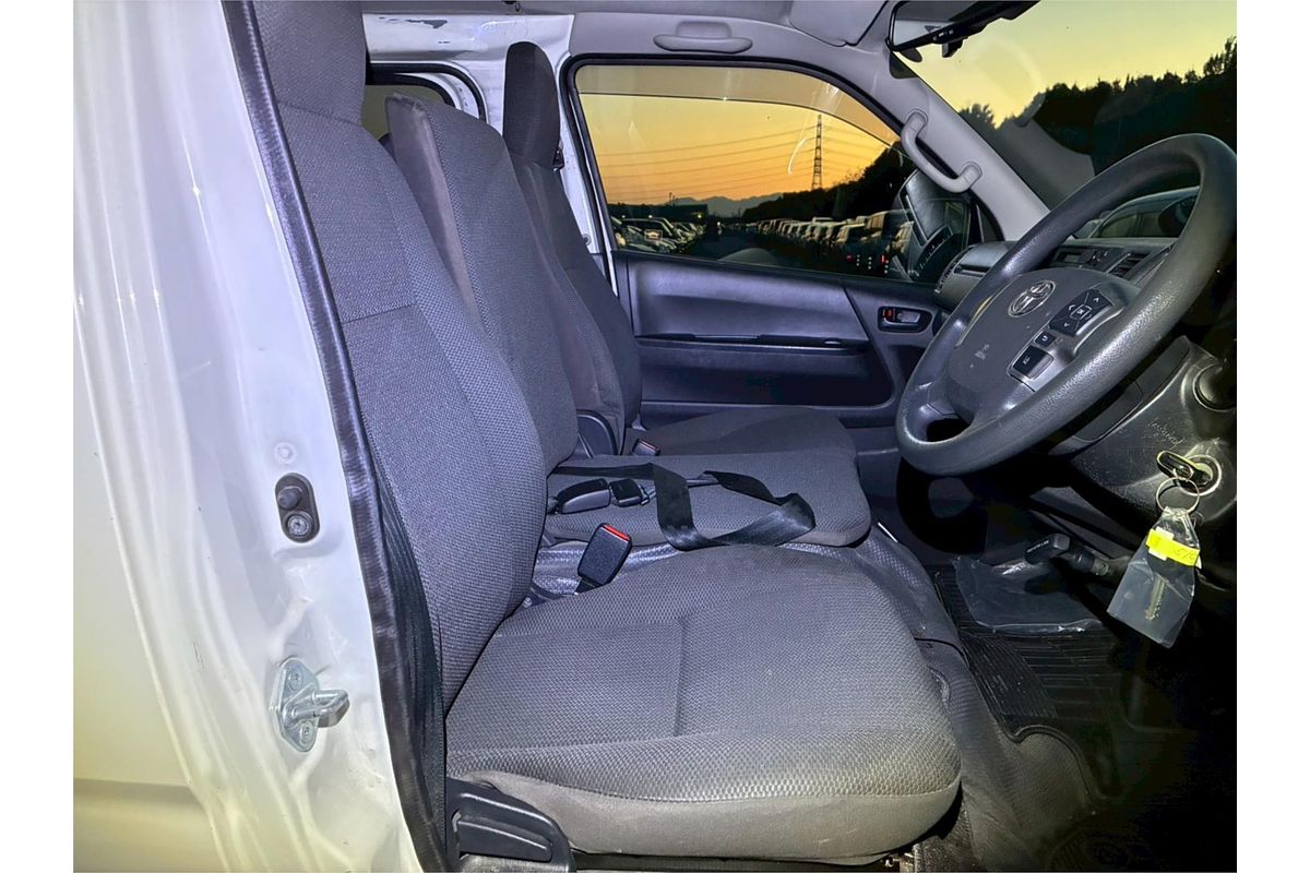 2020 Toyota Hiace Long DX