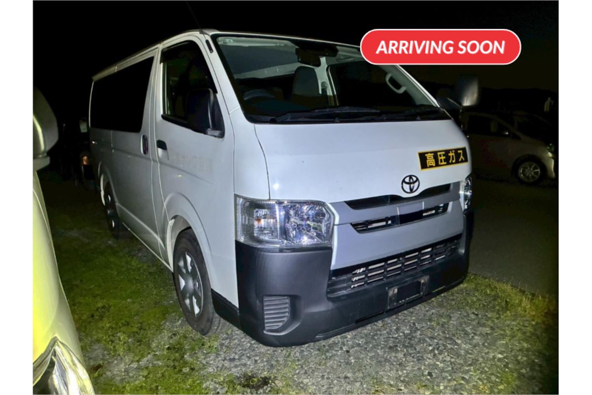 2020 Toyota Hiace DX