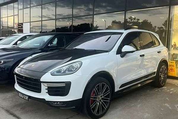 2015 Porsche Cayenne GTS 92A