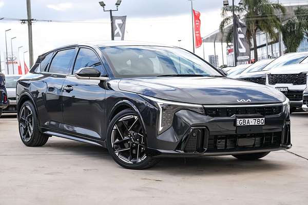 2025 Kia K4 GT-Line CL4m