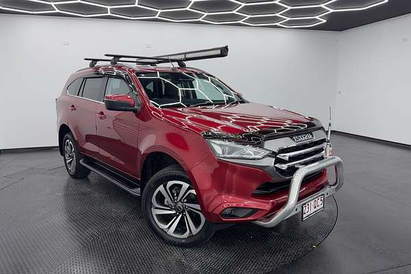 2022 Isuzu MU-X LS-T