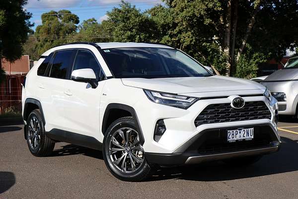 2024 Toyota RAV4 GXL AXAH52R
