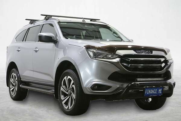 2022 Isuzu MU-X LS-T