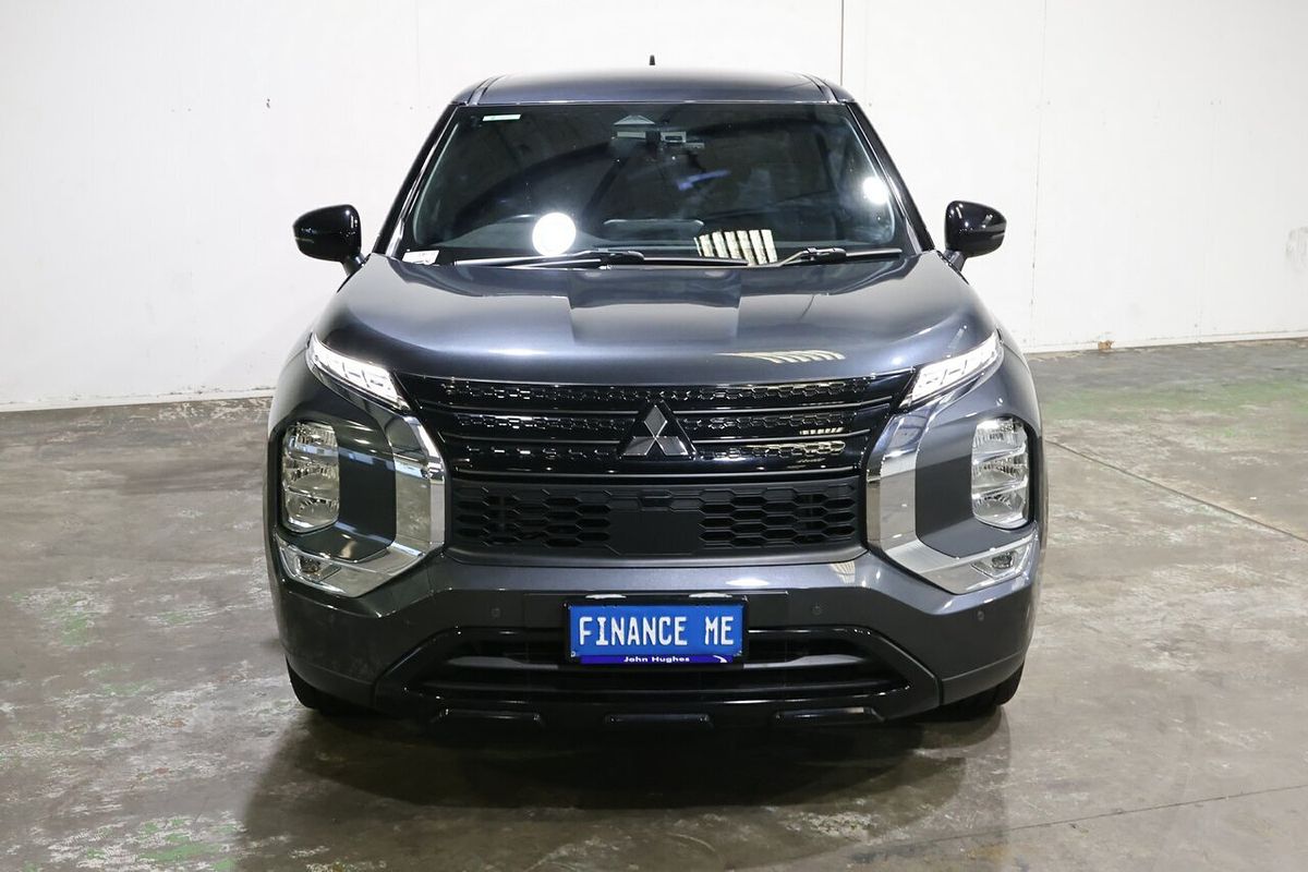 2024 Mitsubishi Outlander Black Edition ZM