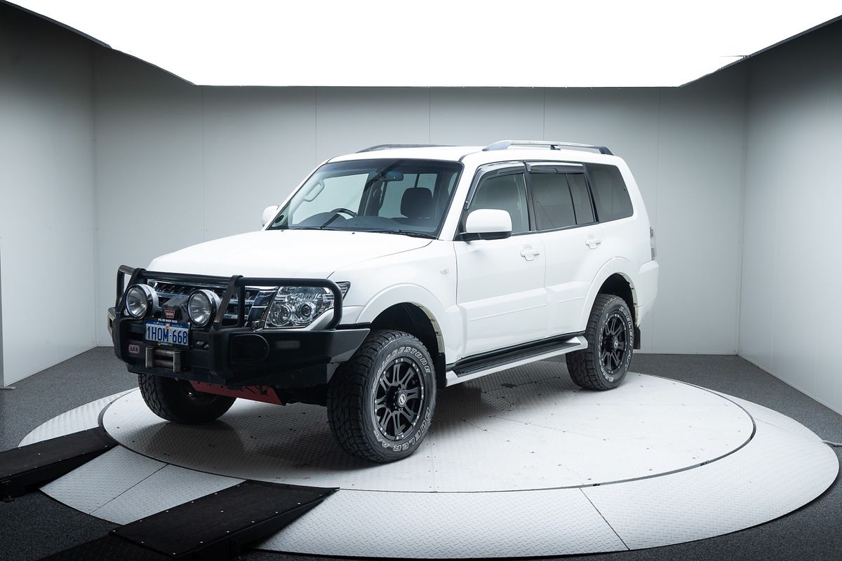 2017 Mitsubishi Pajero GLX NX