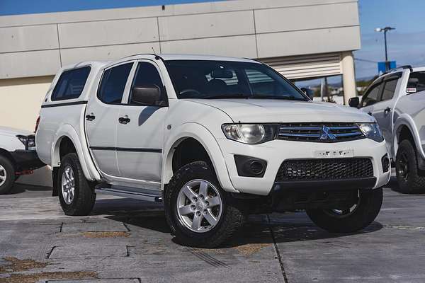 2012 Mitsubishi Triton GLX MN 4X4