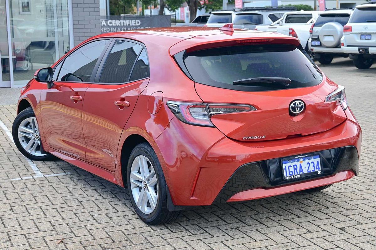 2018 Toyota Corolla Ascent Sport MZEA12R