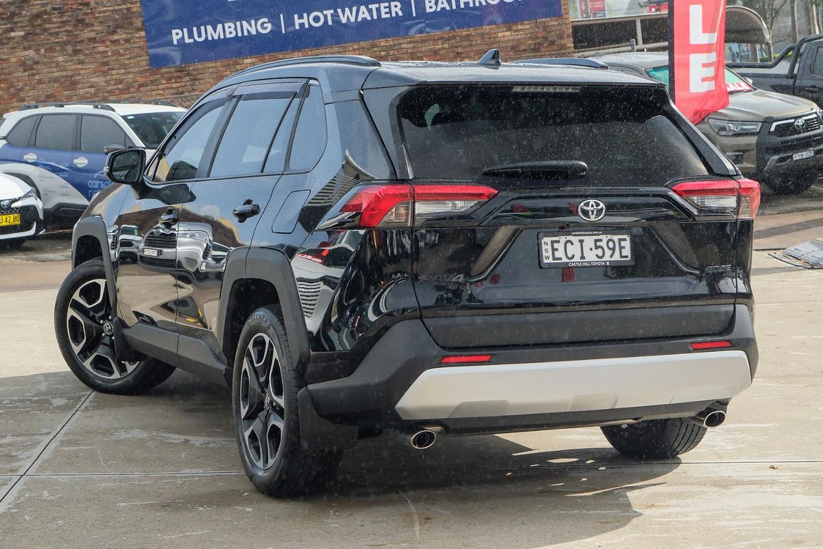 2019 Toyota RAV4 Edge AXAA54R
