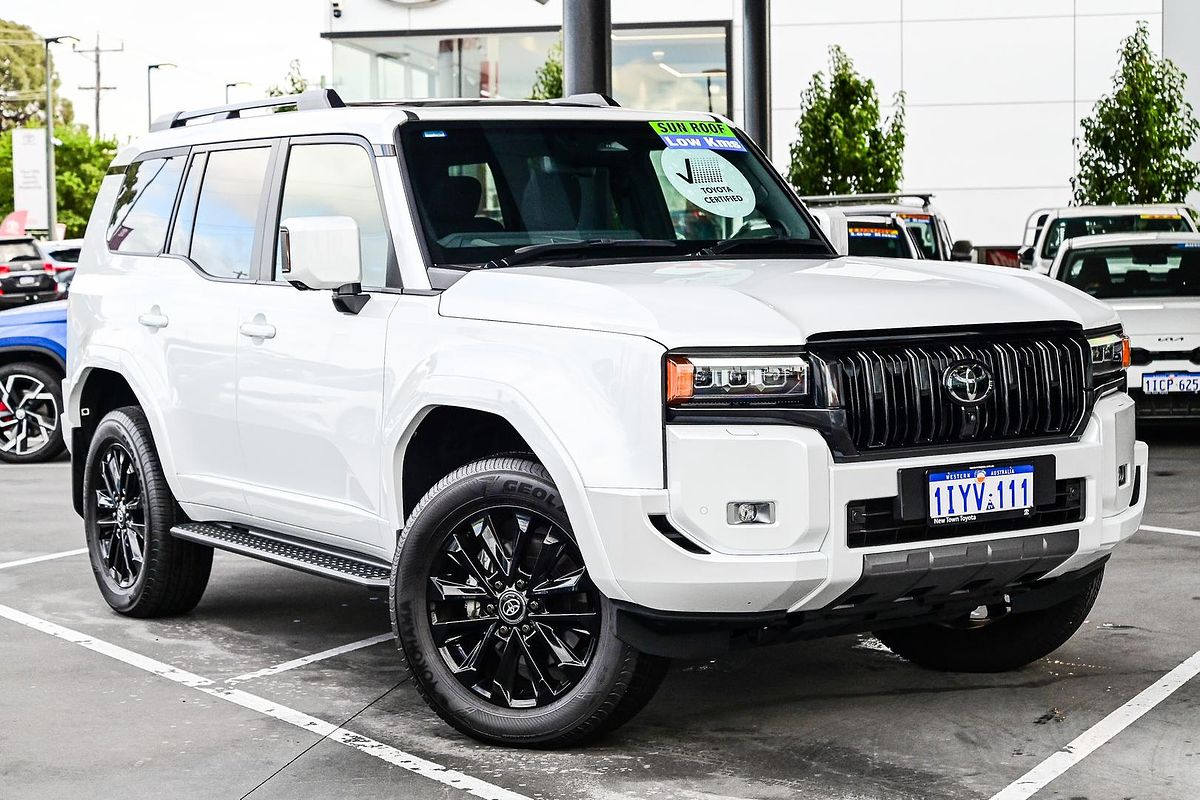 2024 Toyota Landcruiser Prado