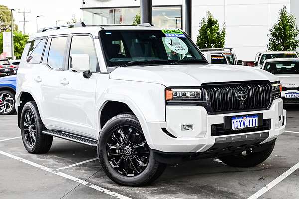 2024 Toyota Landcruiser Prado
