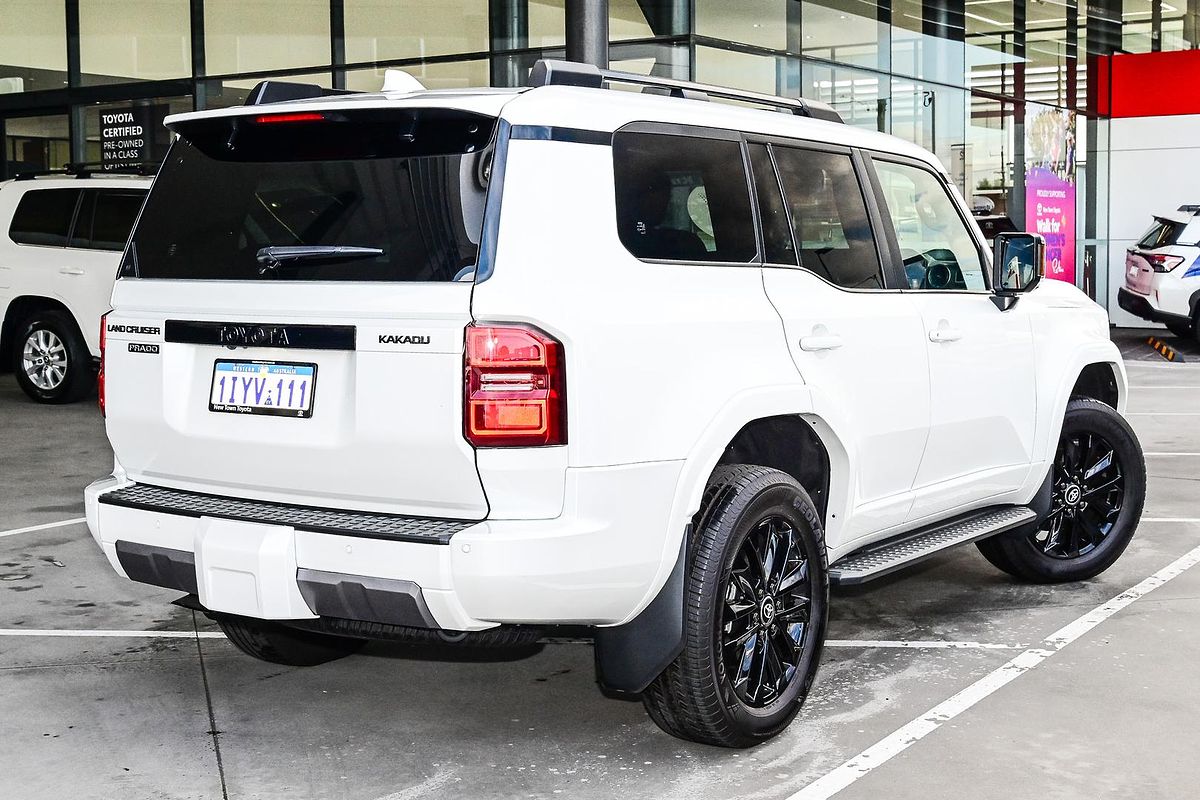2024 Toyota Landcruiser Prado