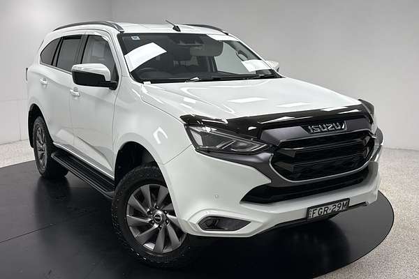 2023 Isuzu MU-X LS-U