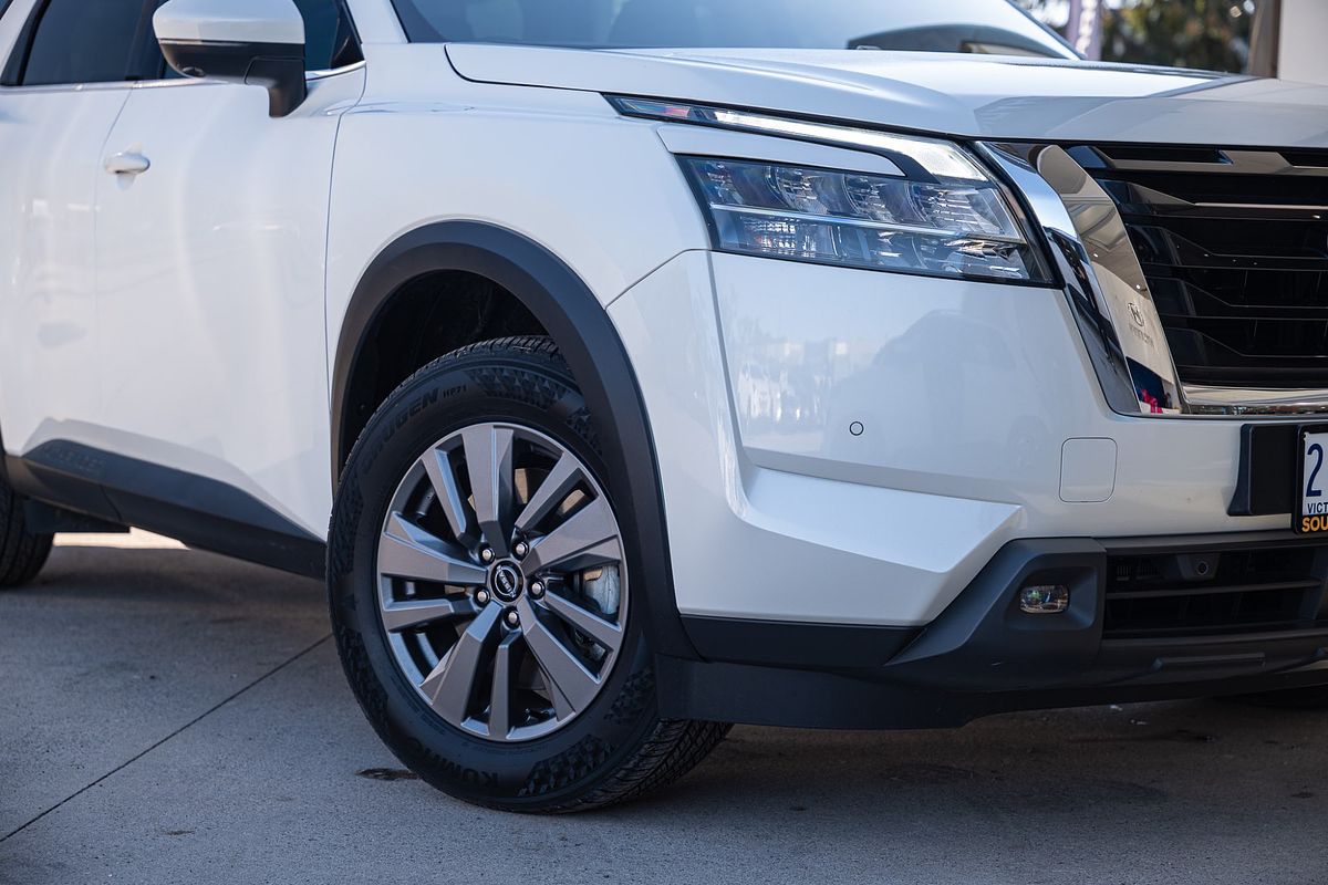 2024 Nissan Pathfinder ST-L R53