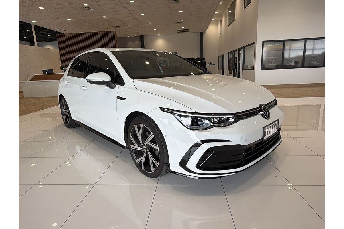 2022 Volkswagen Golf 110TSI R-Line 8